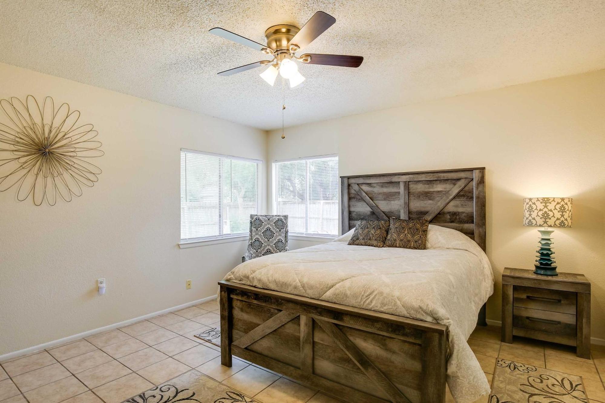 Sunny San Antonio Home With Backyard And Patio! Luaran gambar