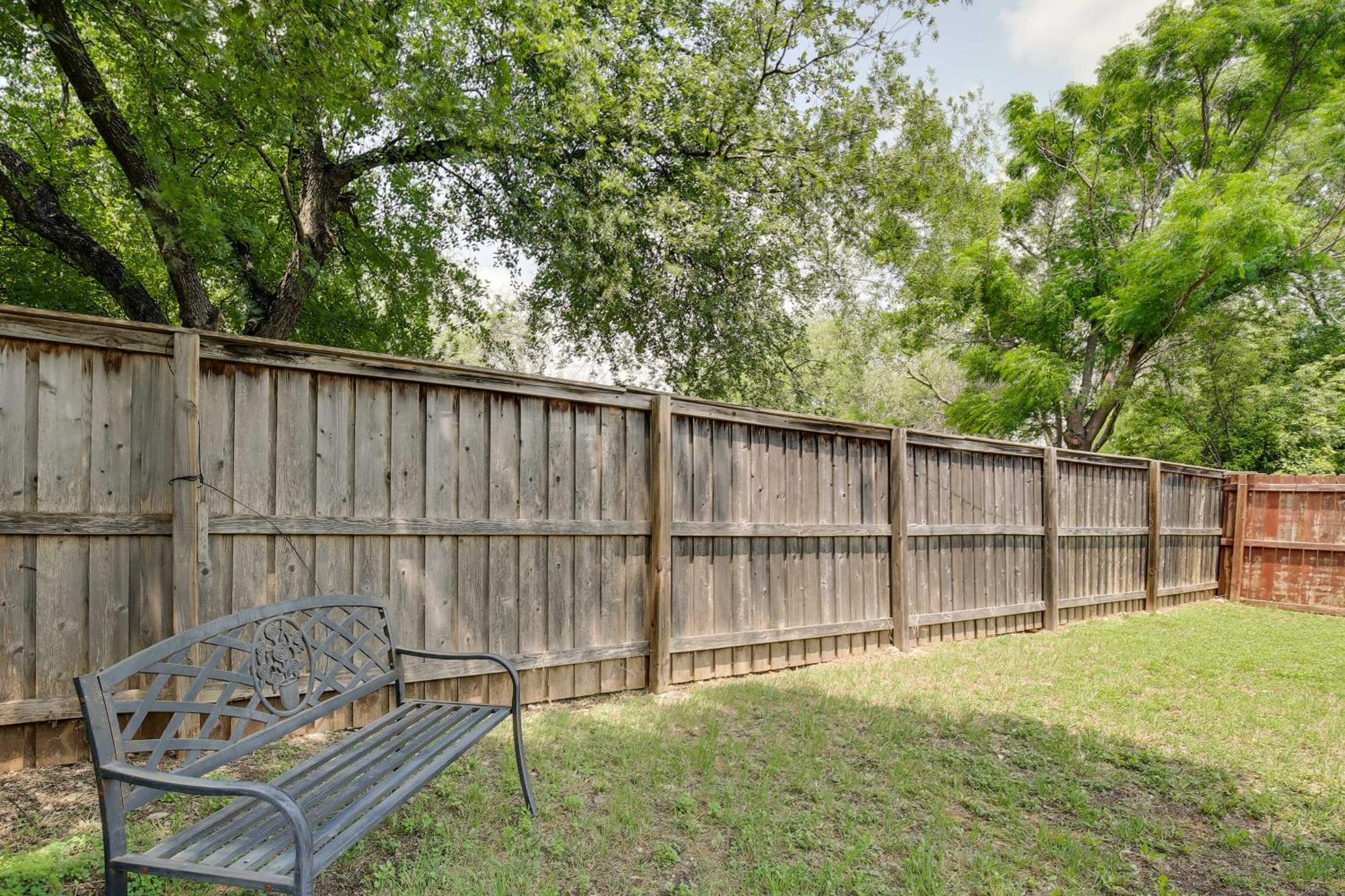 Sunny San Antonio Home With Backyard And Patio! Luaran gambar